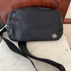 Lululemon belt bag